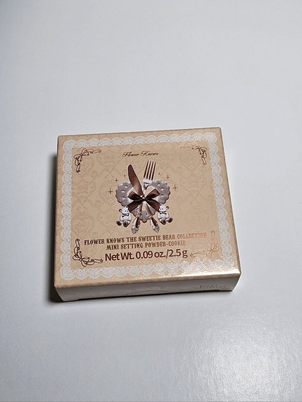Flower Knows Mini Setting Powder - Picture 3 of 4